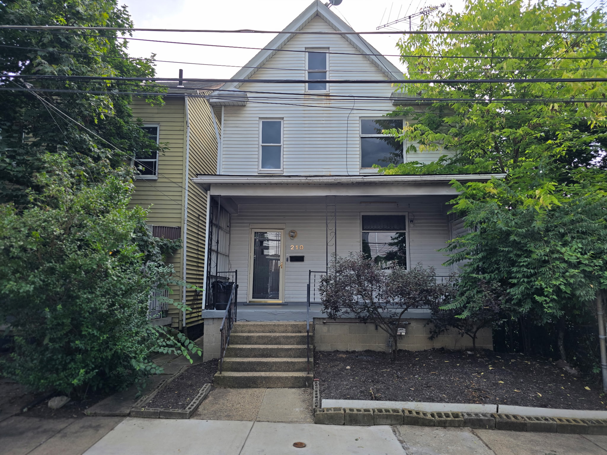 Property main image